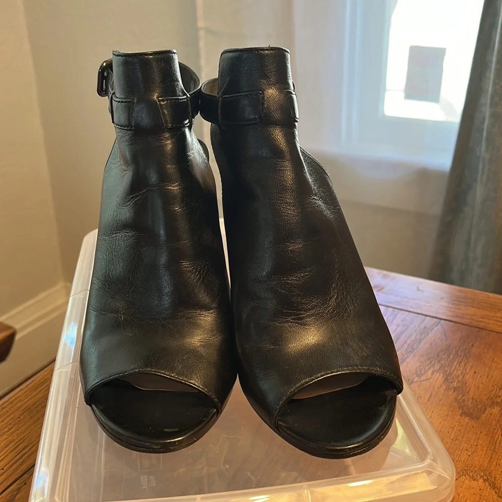 Black Via Spiga open toe bootie heels, size 7 - Picture 2 of 5